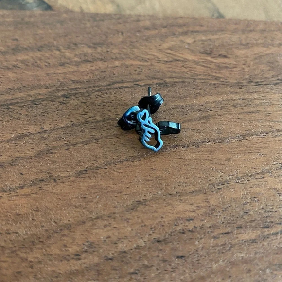 Thank you 😊 Korean Tiny Stud Earrings Pierced - Picture 1 of 4